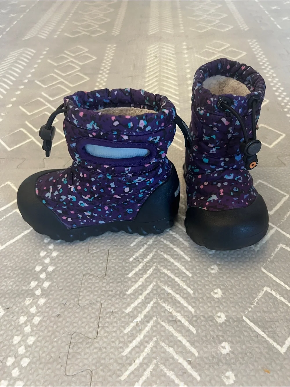 Toddler Bog Boots- size 6